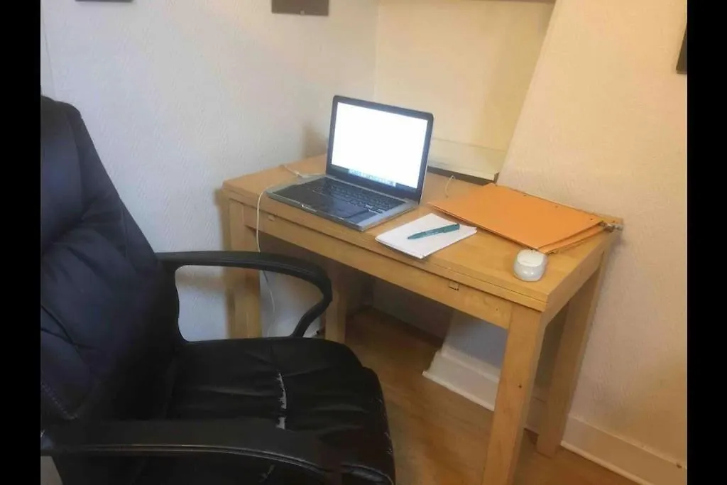 شقة باريس  في Agreable Studio Au Coeur De 14 Eme Arrondissement